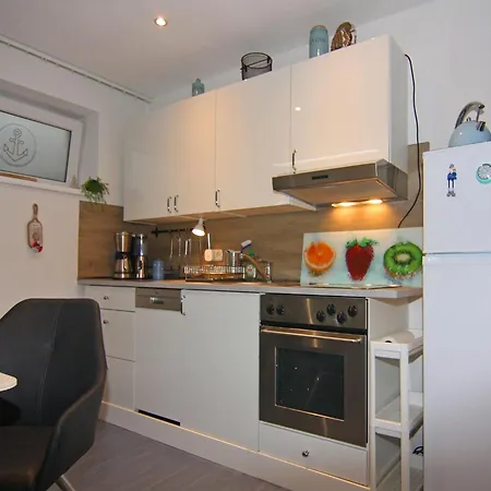 Am Pruesssee In Apartment Guster